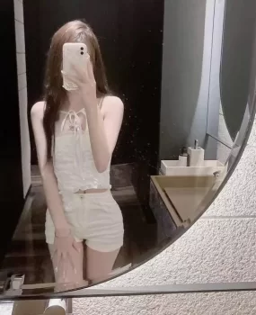 99年的水嫩妹子