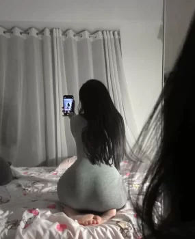 呼和浩特楼凤微胖巨乳梨形身材美女